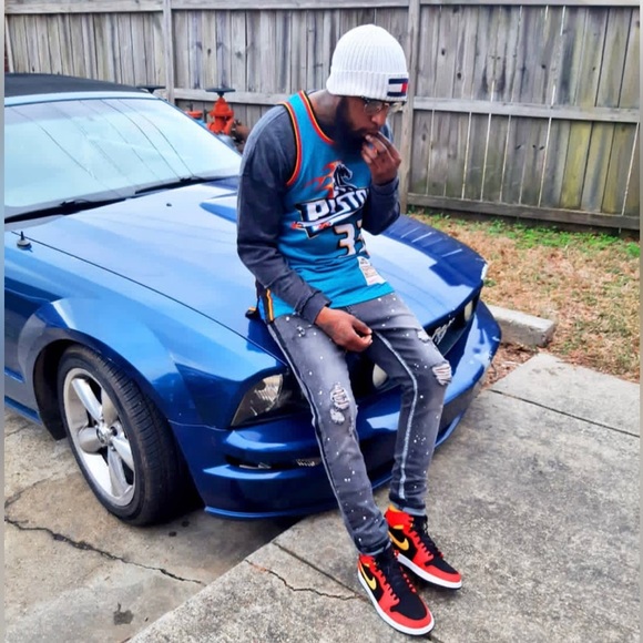 Meet your Posher, Stepheno - Picture 2 of 7